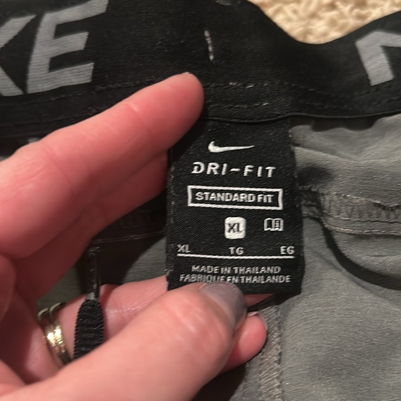 Nike 2XL gray athletic shorts - Picture 2 of 3